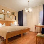 Literaturhotel Hotel 3*